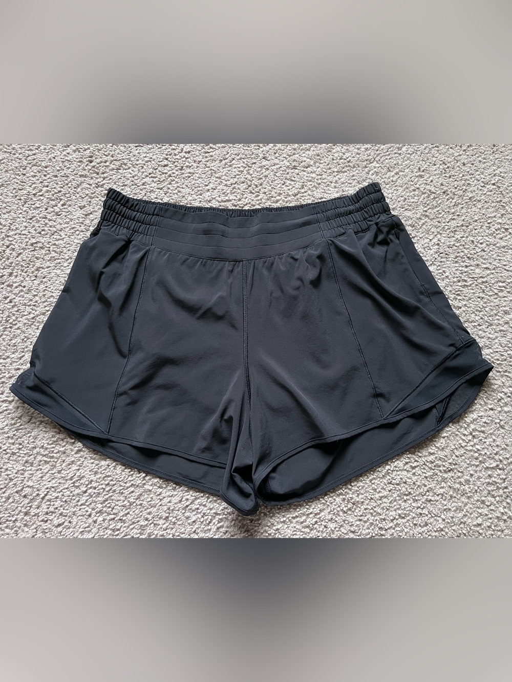 Lululemon Hotty Hot High-Rise Lined Running Shorts Black 4" Inseam Sz 12 LW7ARIT